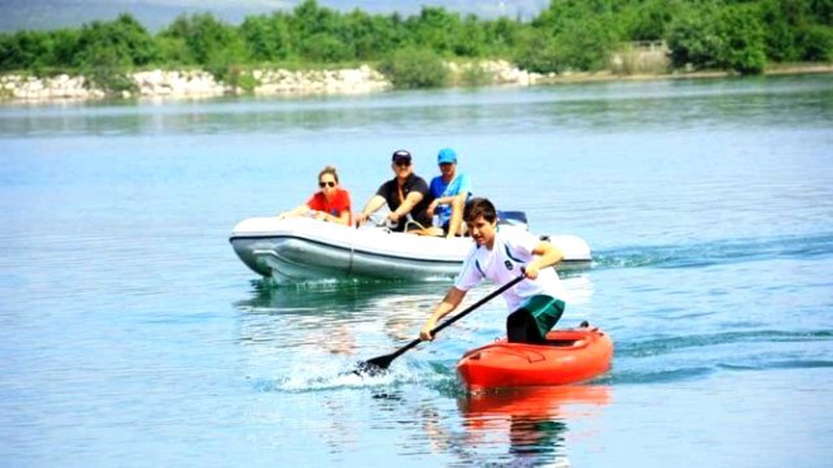 Büyükşehir Kürekleri Madalyaları Topladı