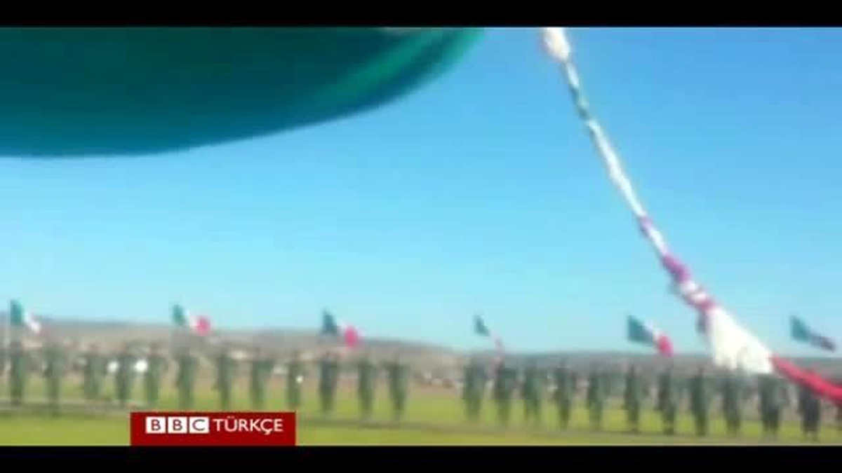 Dev Bayrağa Takılan Asker 30 Metre Havaya Fırladı