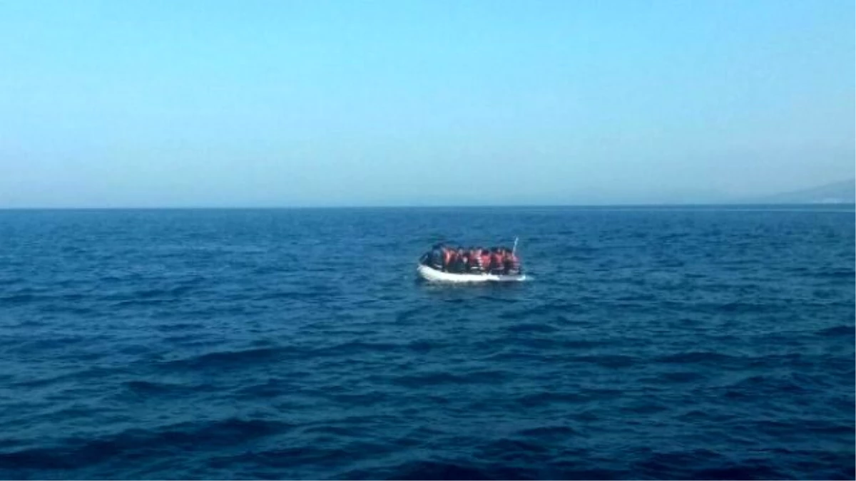 Ege Denizinde Kaçak Sığınmacılara Göz Açtırılmıyor