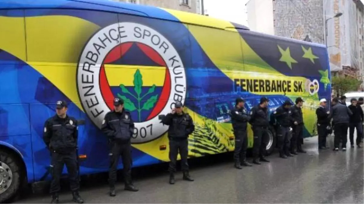 Fenerbahçe Kafilesi Sivas\'a Geldi