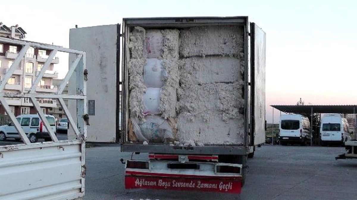 Kilis\'te 88 Bin Paket Kaçak Sigara Ele Geçirildi