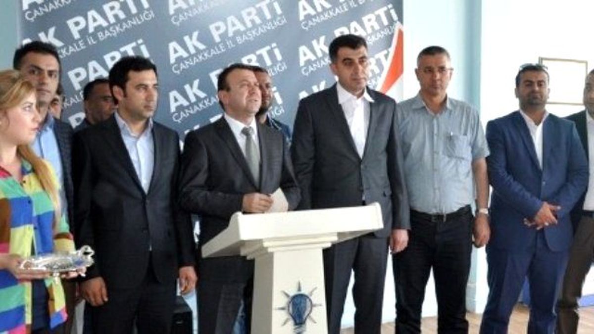 MHP ve CHP\'den İstifa Edip AK Parti\'ye Üye Oldular