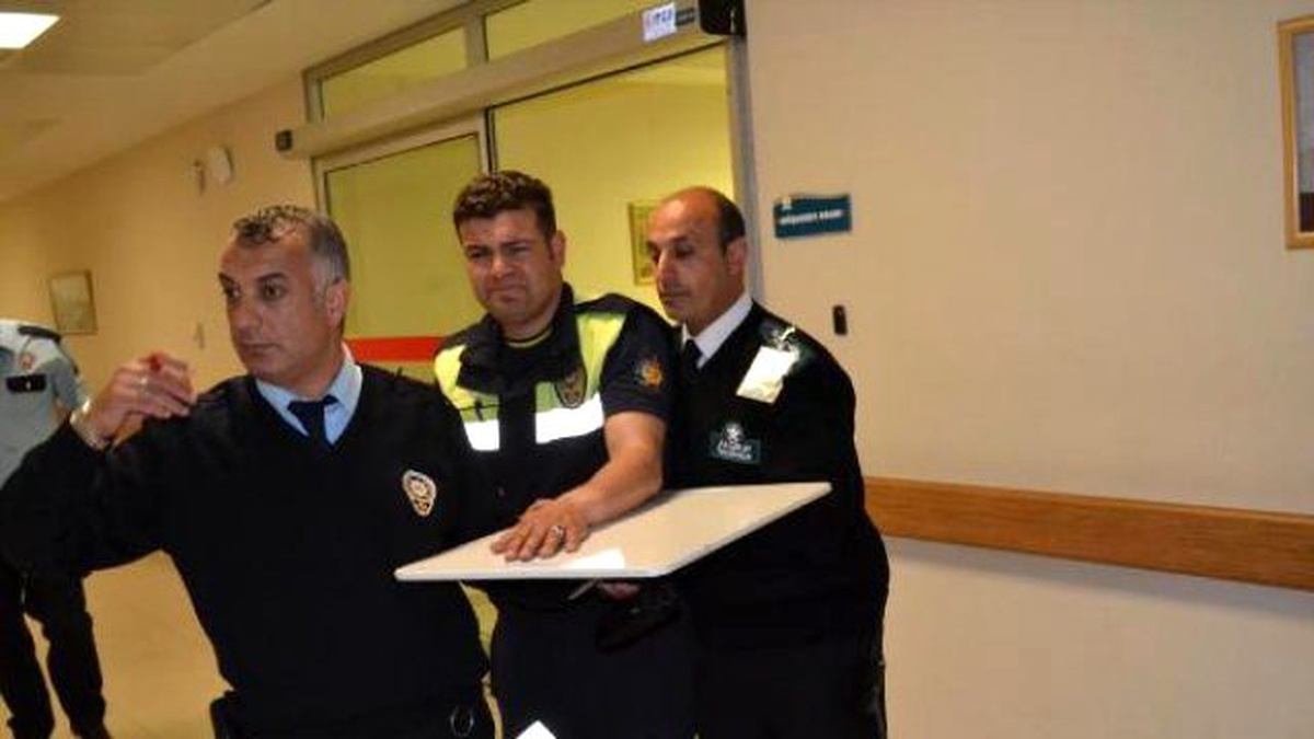 Motosiklet Sürücüsü Tartıştığı Polisin Kolunu Kırdı