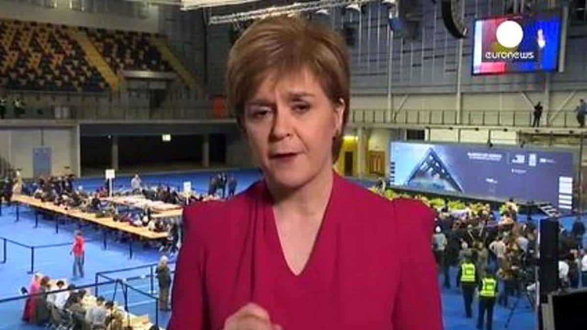 Nicola Sturgeon: Cameron Dışındaki Oluşuma Açığız