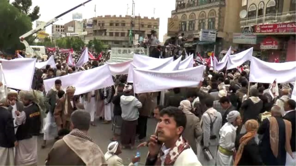 Yemen\'de Husi Gösterisi