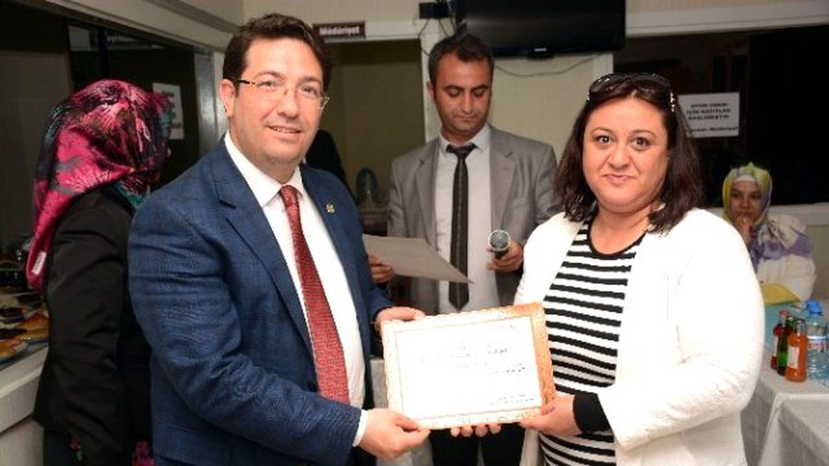Akmek\'te 132 Hanıma Sertifikaları Verildi
