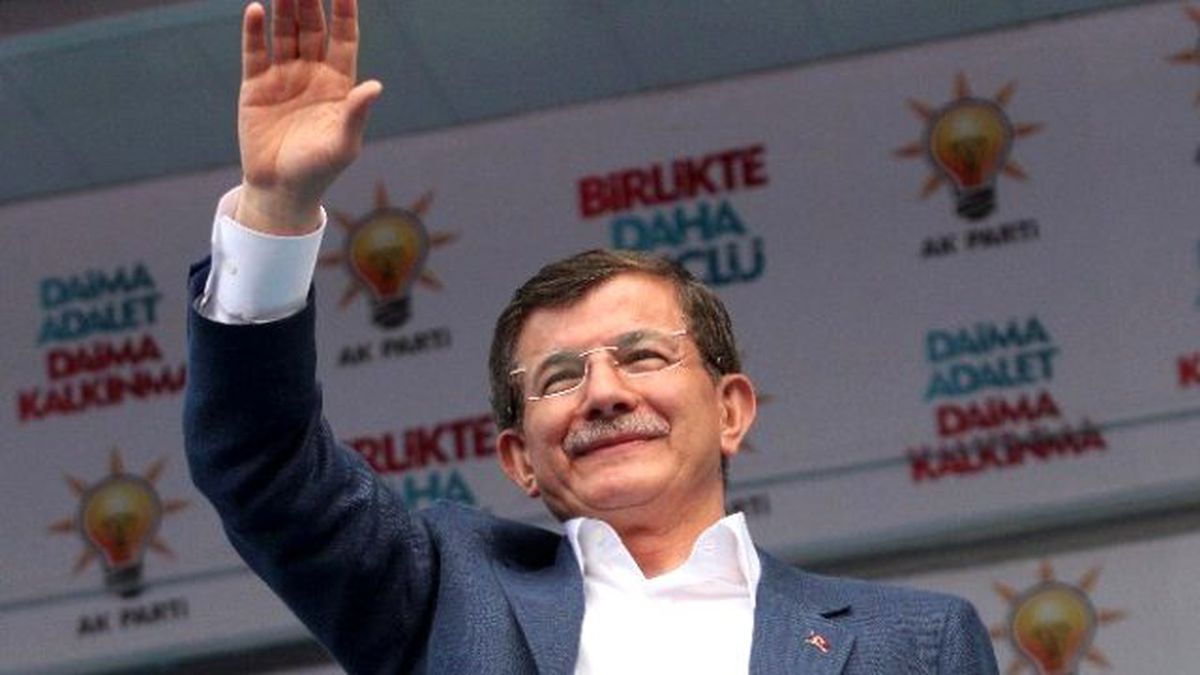 Başbakan Davutoğlu Mersin\'de (1)