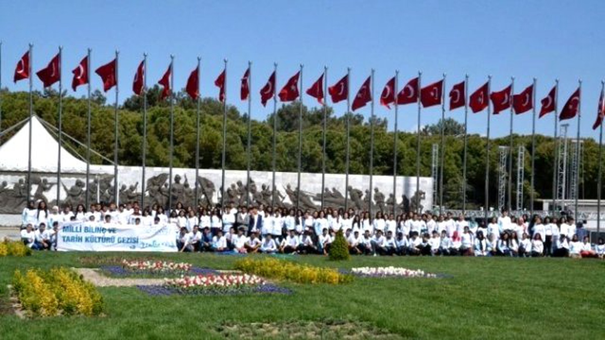 Büyükşehir, Çanakkale\'ye Milli Bilinç ve Milli Kültür Gezisi Düzenledi