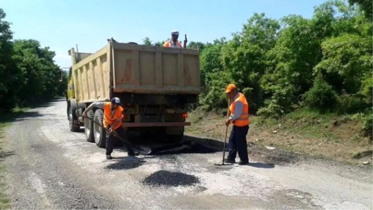 Çan\'da Bozuk Yollar Onarılıyor