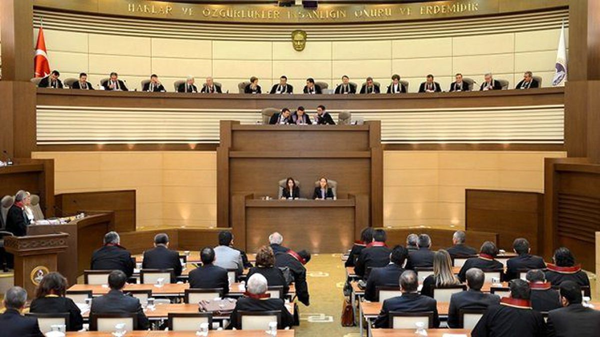 HDP\'den Anayasa Mahkemesi\'ne Erdoğan Başvurusu