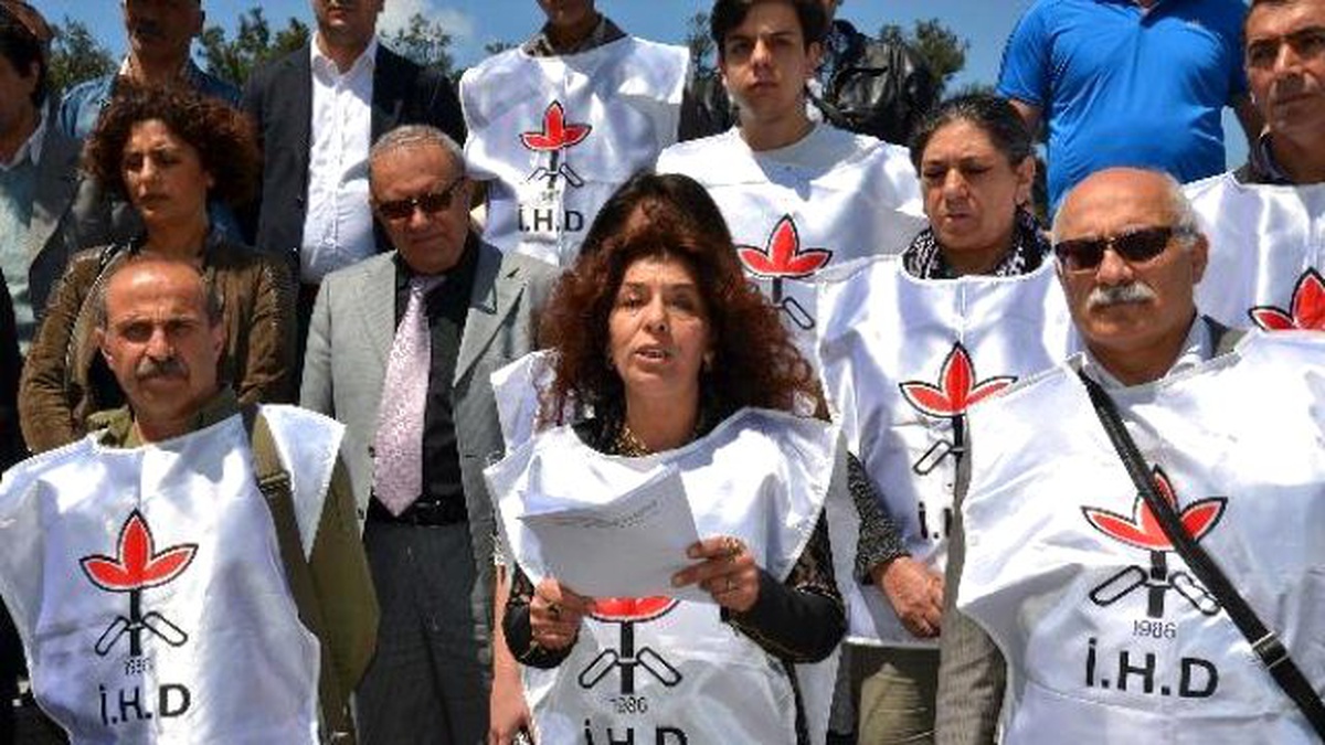 İHD\'den Hasta Tutuklu ve Hükümlüler İçin Tahliye Çağrısı
