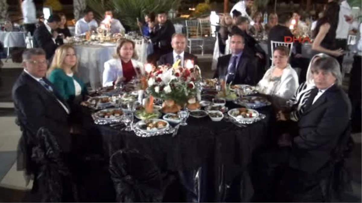 Mersin Turizm Haftası Balosu\'nda Enbe Orkestrası Rüzgarı Esti