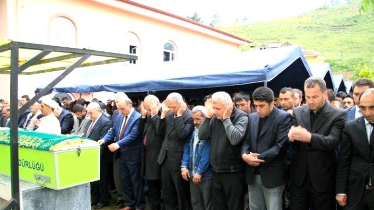 Muhtar Siracettin Geyik, Son Yolculuğuna Uğurlandı