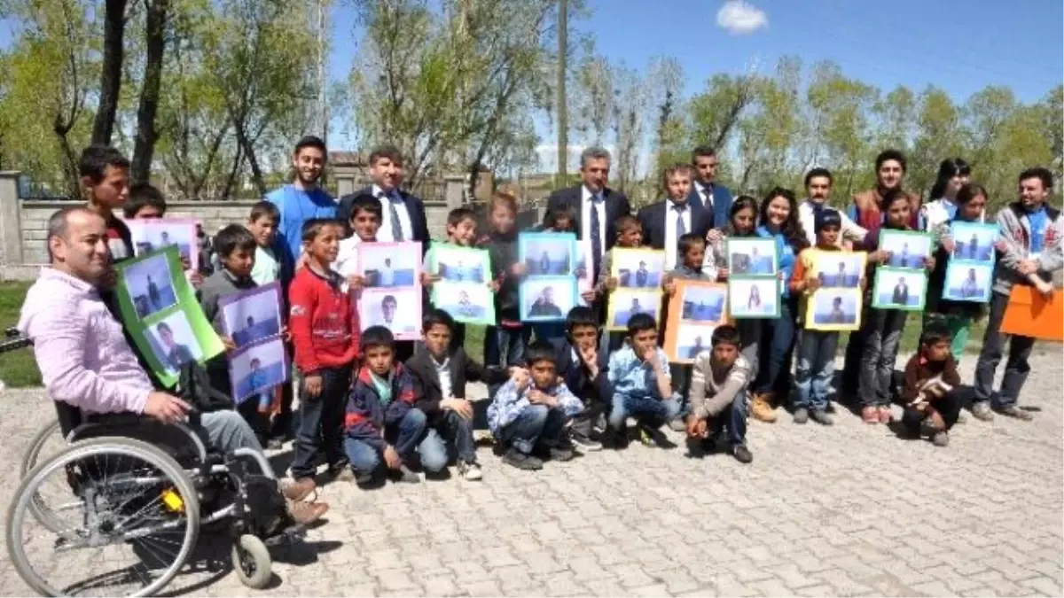 Sosyalben Derneği Muş\'ta Öğrencilerin Hayallerine Dokundu