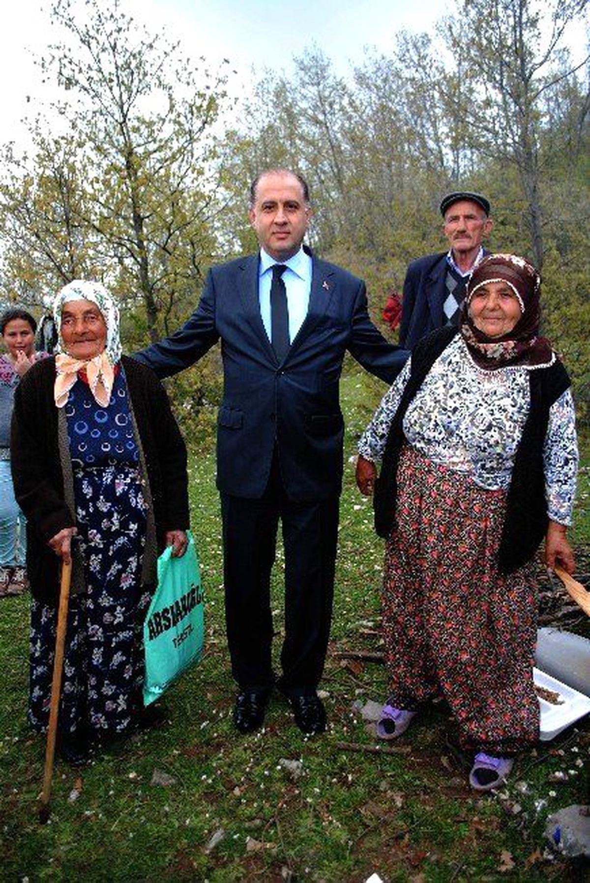 Vali Çomaktekin\'den Anneler Günü Mesajı