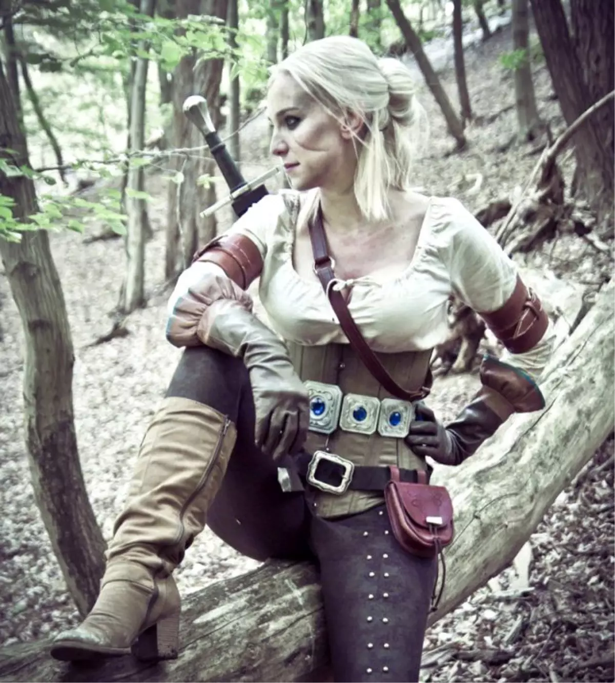 Yeni Witcher 3 Cosplay Geraltina !