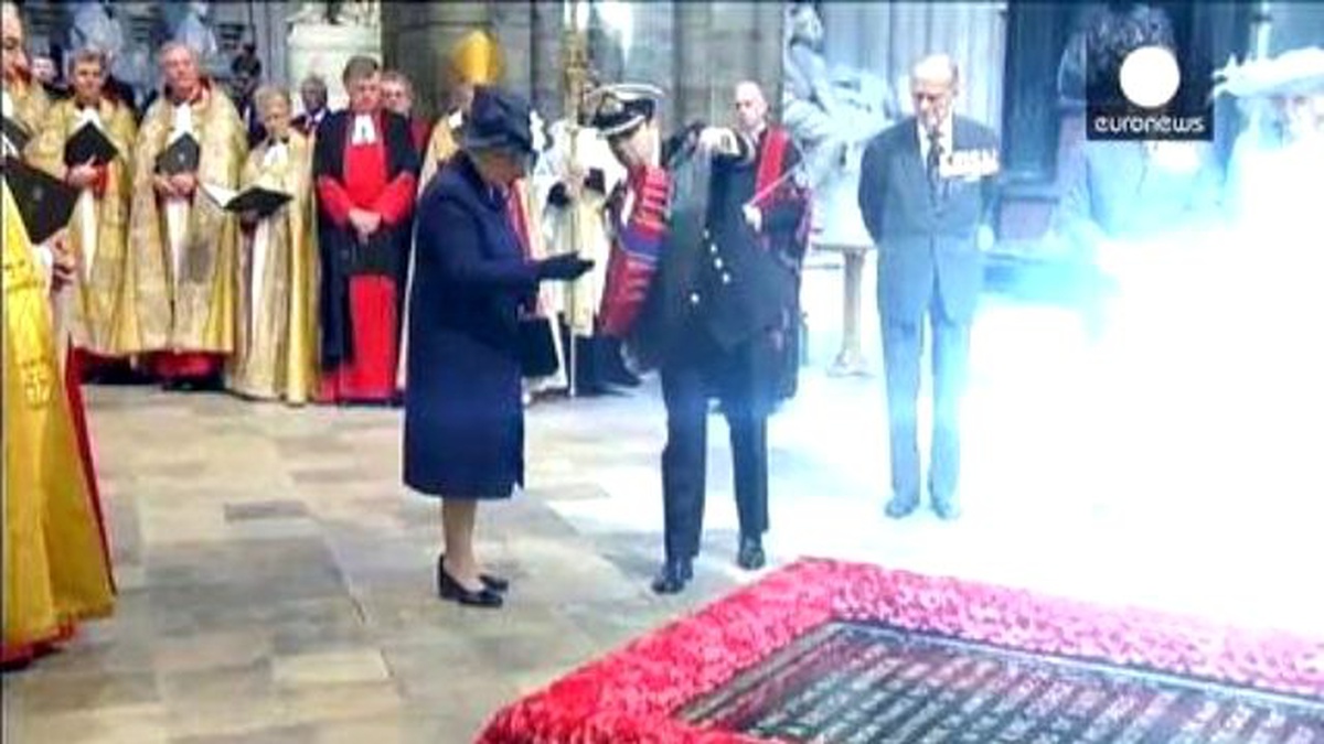 2. Dünya Savaşı\'nda Hayatını Kaybedenler İçin Westminster\'da Ayin