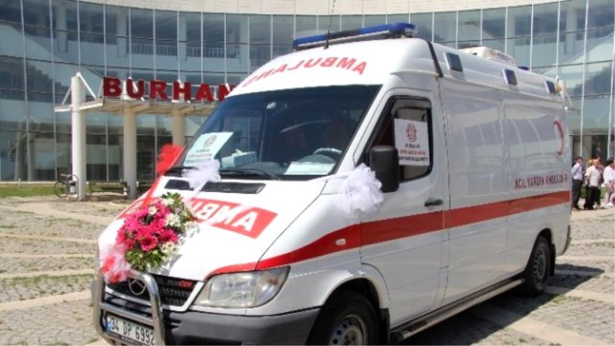 Burhaniye Belediyesi\'ne Yeni Ambulans