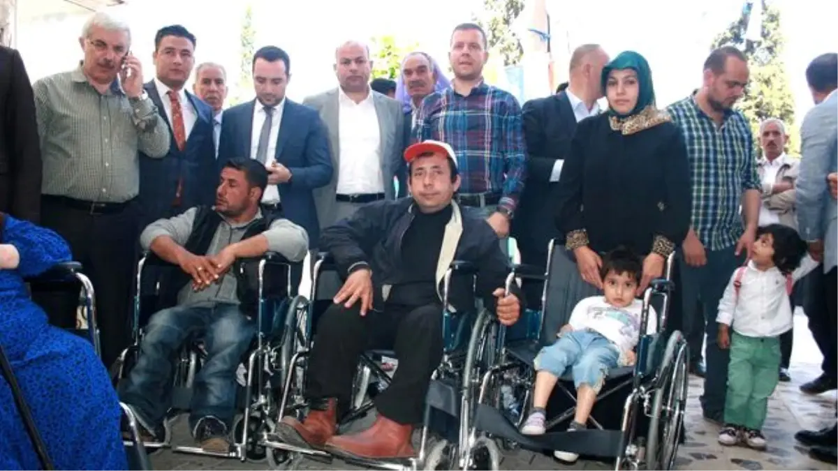 Engelli Vatandaşlara Sandalye Desteği