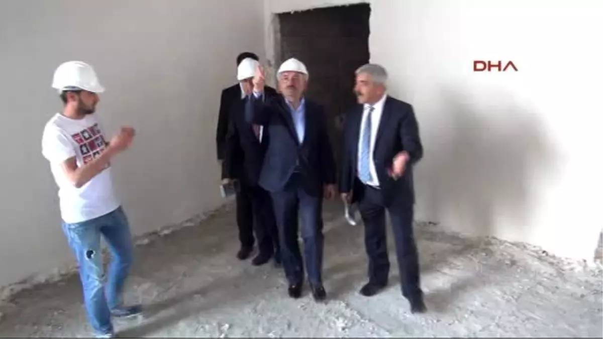 Niğde - Bakan Müezzinoğlu Ağustos Böceği Gibi Cır Cır Ötenler Var