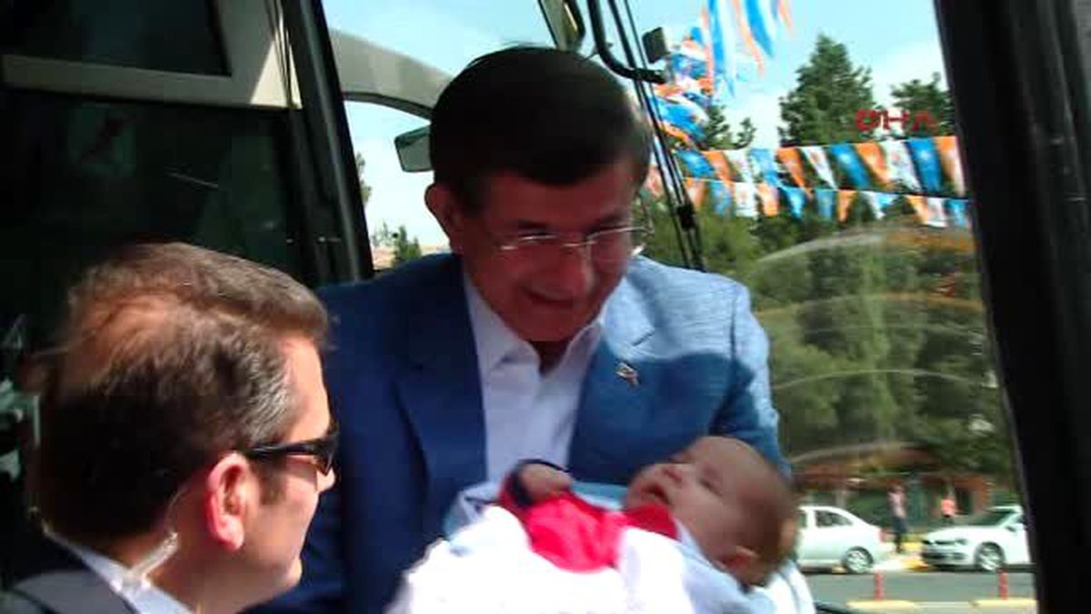 Şanlıurfa - Başbakan Ahmet Davutoğlu, Partisinin Şanlıurfa Mitinginde Konuştu -Detay 3