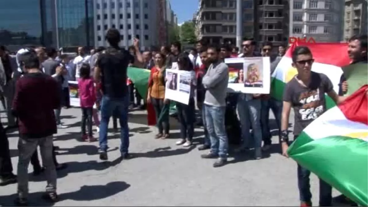 Taksim Meydanı\'ndaki Ferinaz Eylemine Polis Müdahalesi