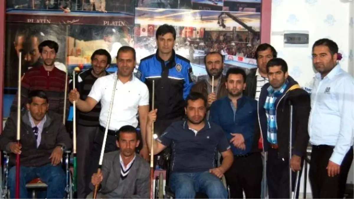 Bitlis\'te Engelliler İçin Bilardo Turnuvası Düzenlendi