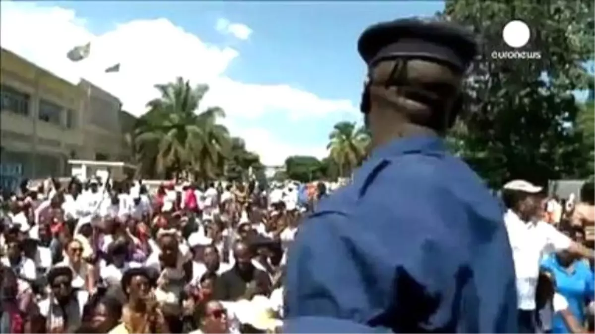 Burundi\'de Başkanın Adaylığına Tepkiler Dinmiyor