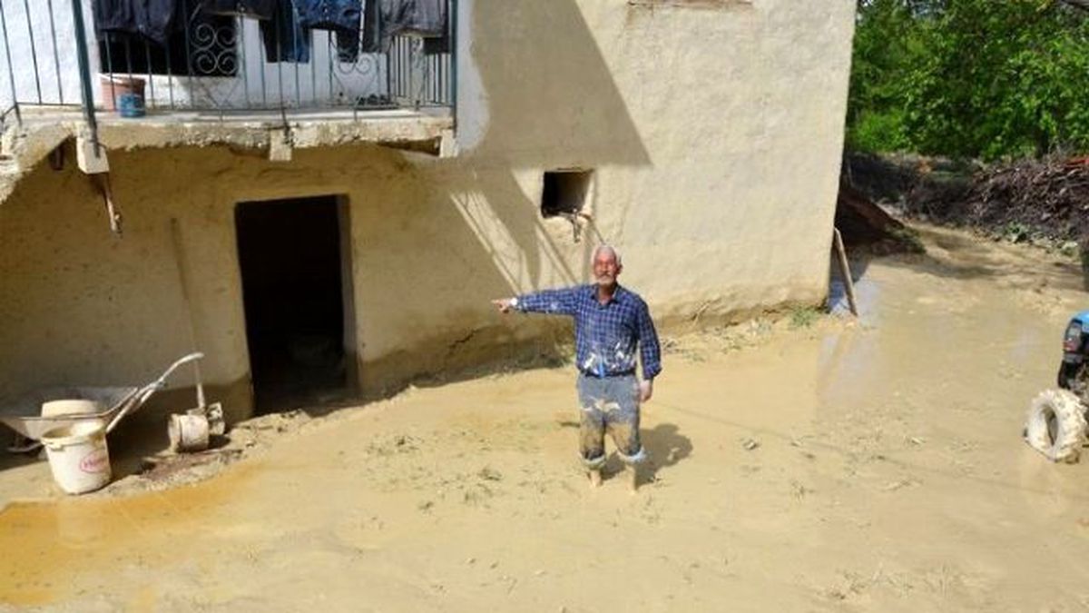 Darende\'de Sel Maddi Hasara Yol Açtı