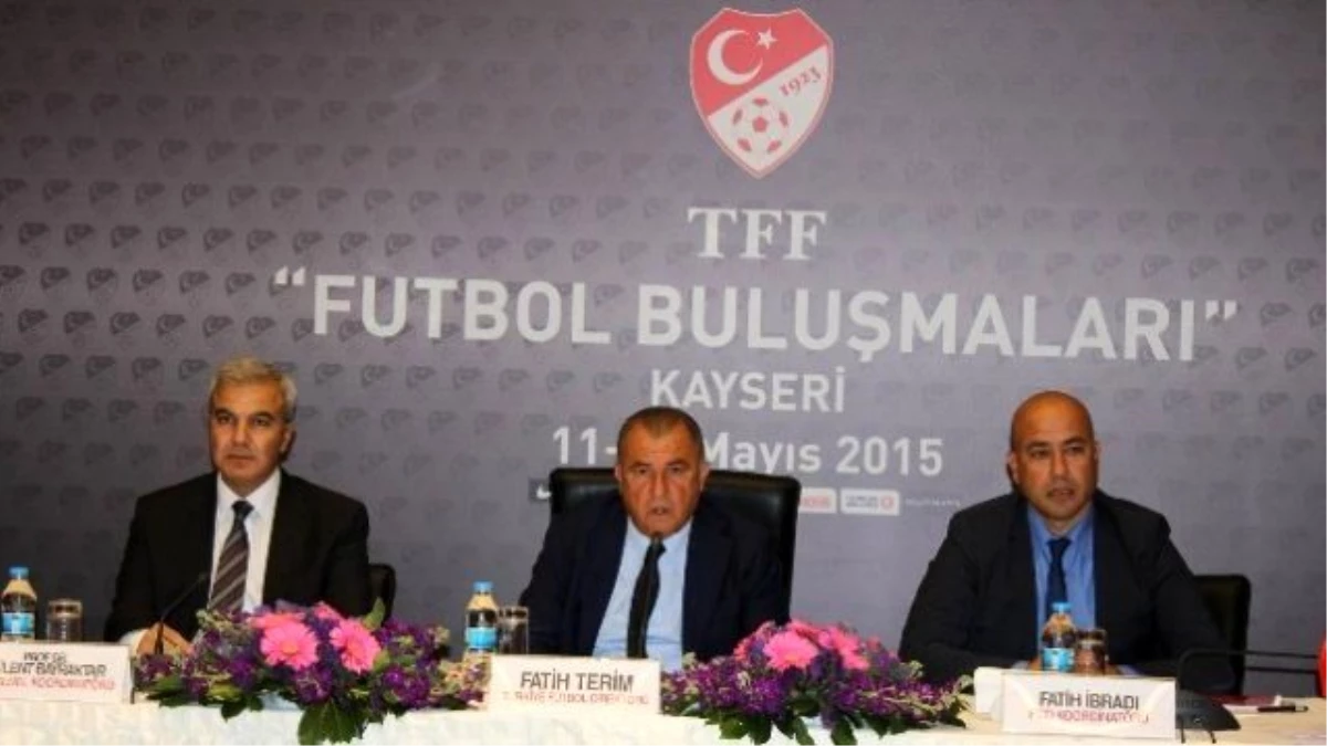 Futbol Buluşmaları Kayseri\'de Fatih Terim\'in Gelişi ile Başladı