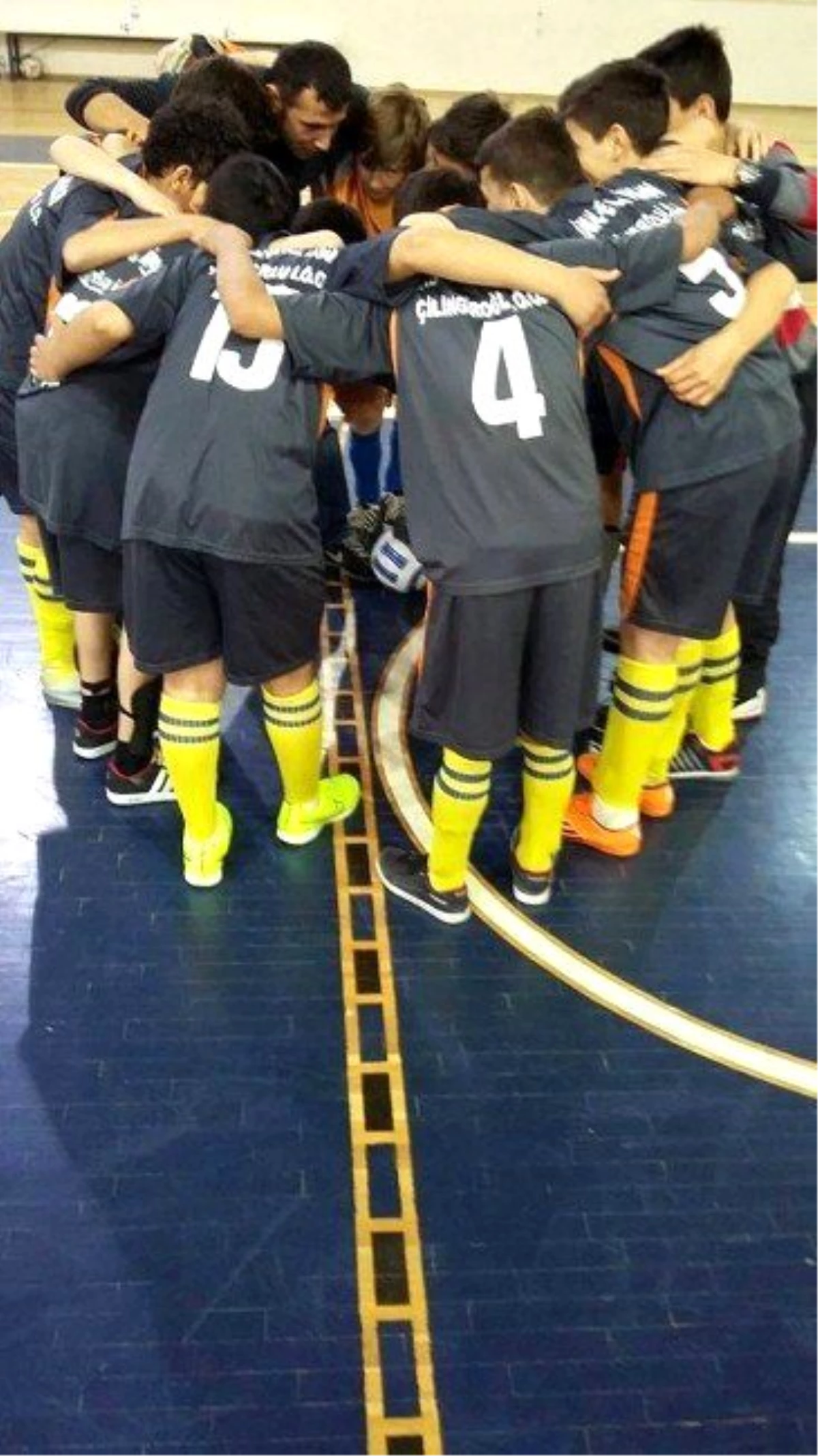 Futsal Müsabakalarına Çilingiroğlu Damga Vurdu