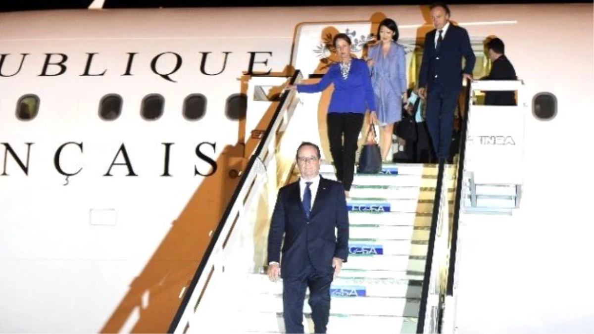 Hollande, Küba\'ya Giden İlk Fransa Cumhurbaşkanı Oldu