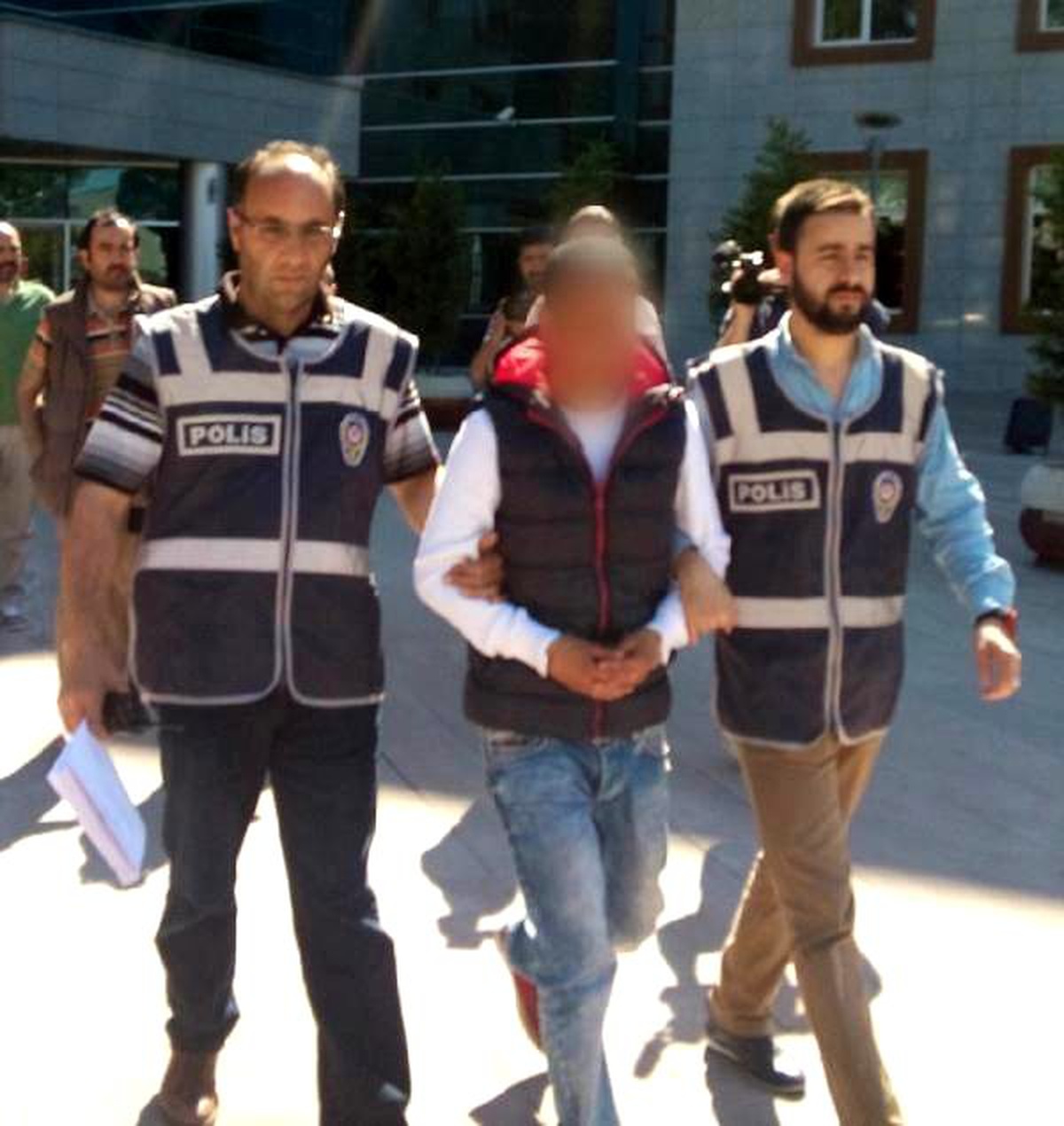 İnegöl\'de Telefon Dolandırıcısı Tutuklandı