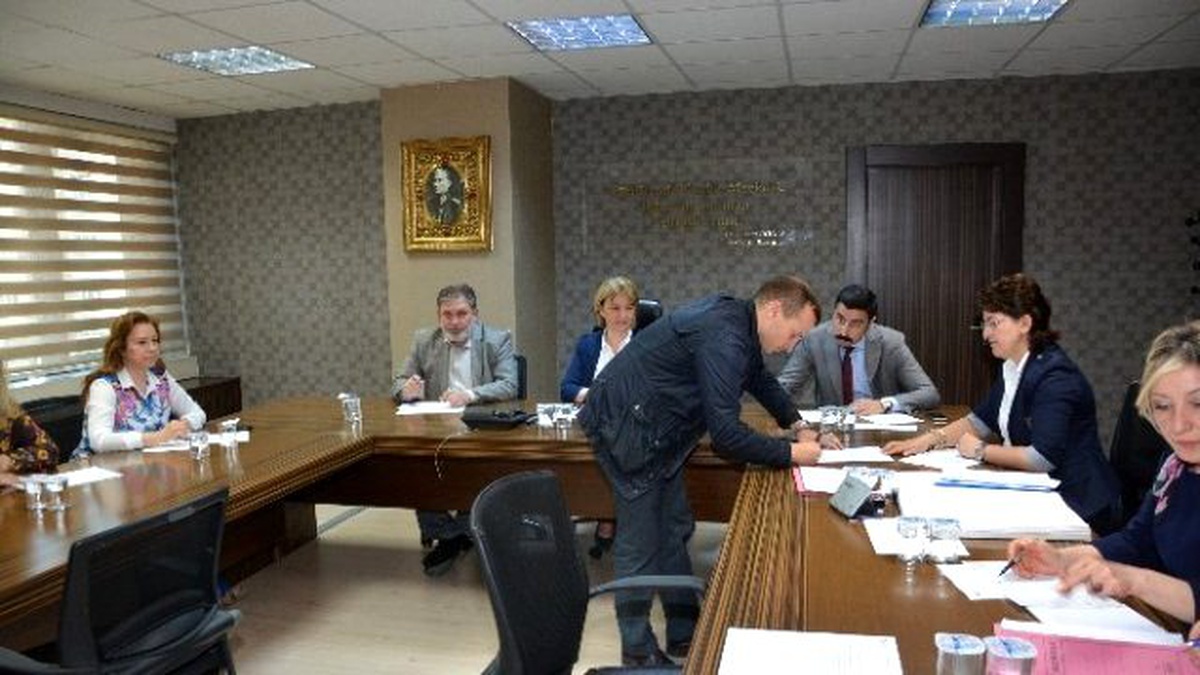 İzmit Belediyesi Kiralama İhalesi Düzenledi