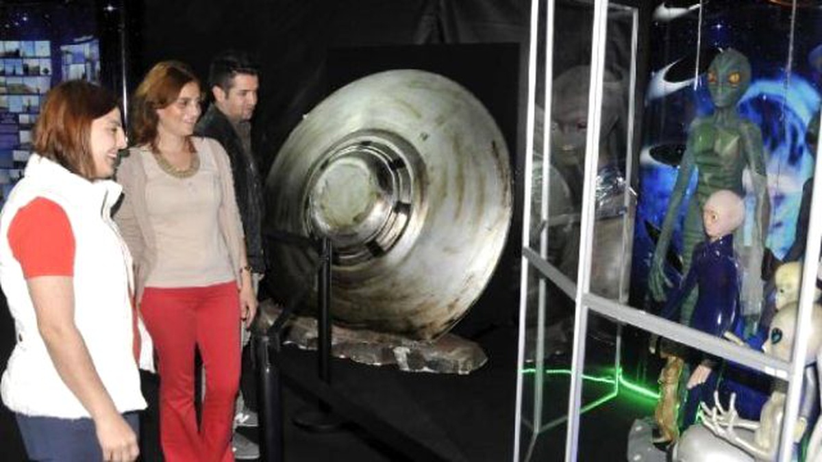 İzmit\'te Ufo Sergisi Meraklıları ile Buluşuyor