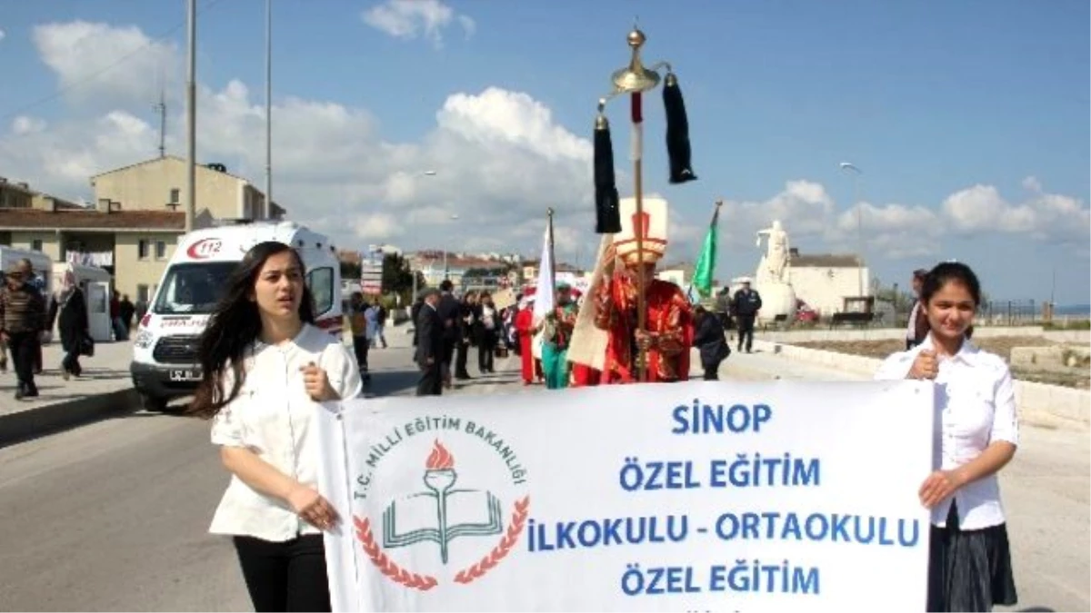 Sinop\'ta Engelliler Haftası Yürüyüşü