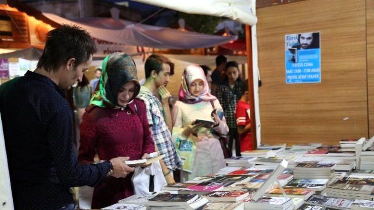 Sivas Kitap Günlerine Katılacak Yazarları Halk Belirleyecek