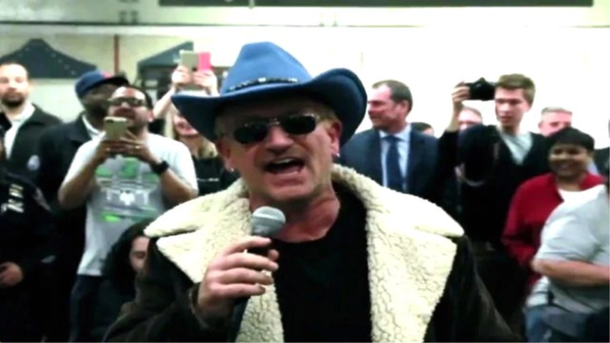 U2\'den Sokak Çalgıcısı Kılığında Konser