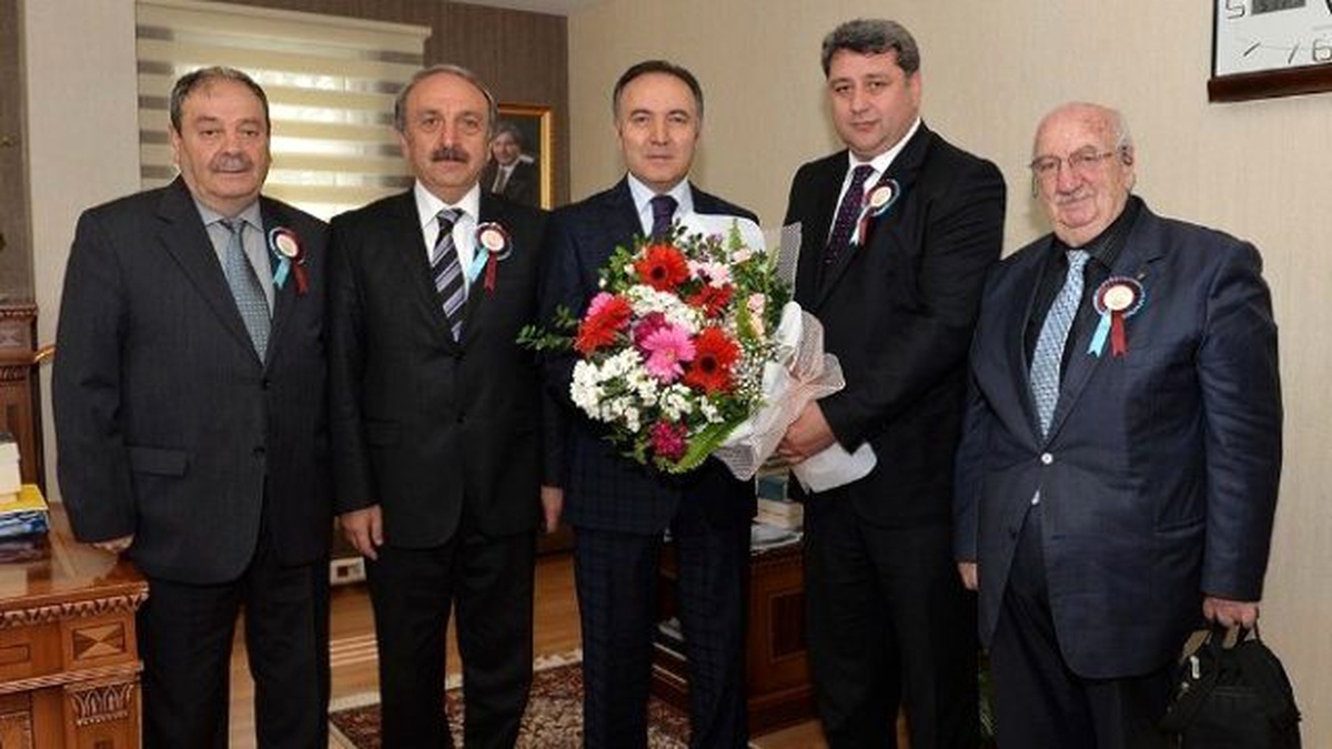 Vali Altıparmak "Vakıflar Sahip Olduğumuz Kültürel Değerlerin Korunmasında Önemli Bir Yere Sahiptir"