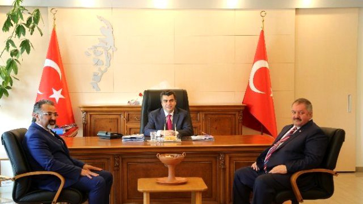 Vali Düzgün, Kosb Başkanı Tahir Nursaçan\'ı Kabul Etti
