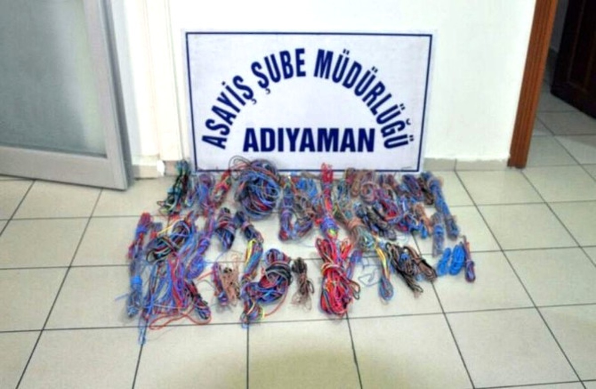 Adıyaman\'da Kablo Hırsızları Yakayı Ele Verdi