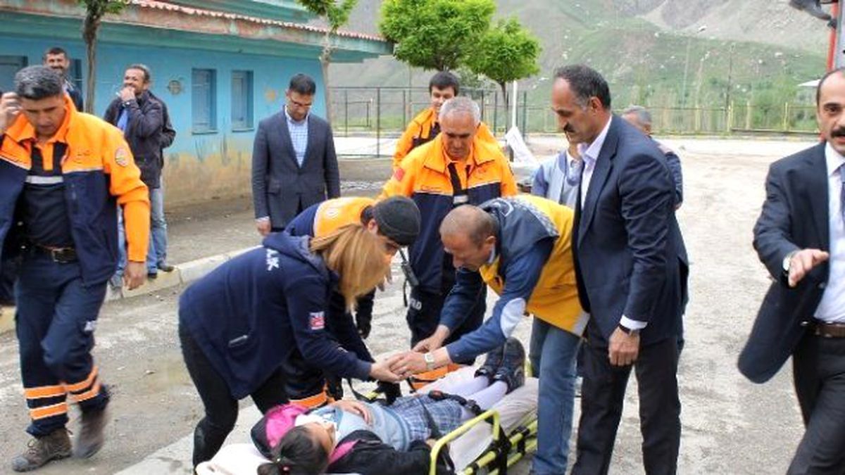 AFAD\'dan Nefes Kesen Tatbikat