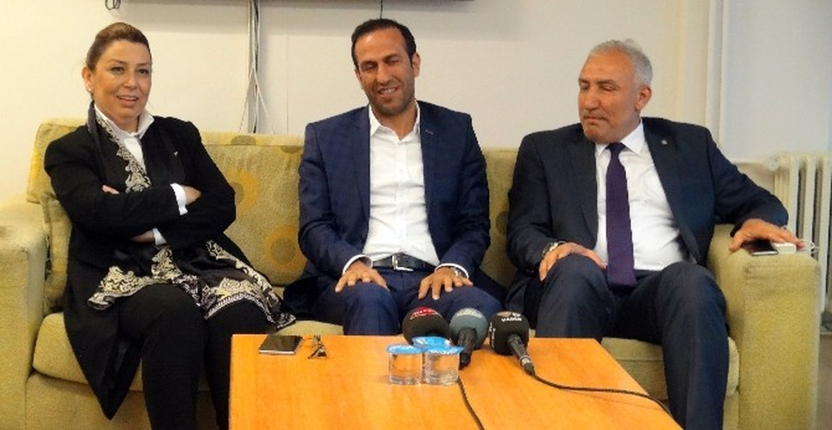 AK Parti\'den Yeni Malatyaspor\'a Tebrik Ziyareti