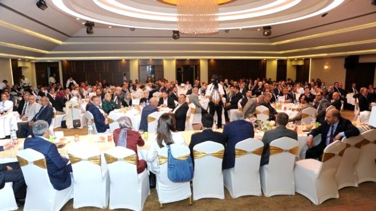 AK Parti Konya Ailesi İstişare Toplantısında Bir Araya Geldi