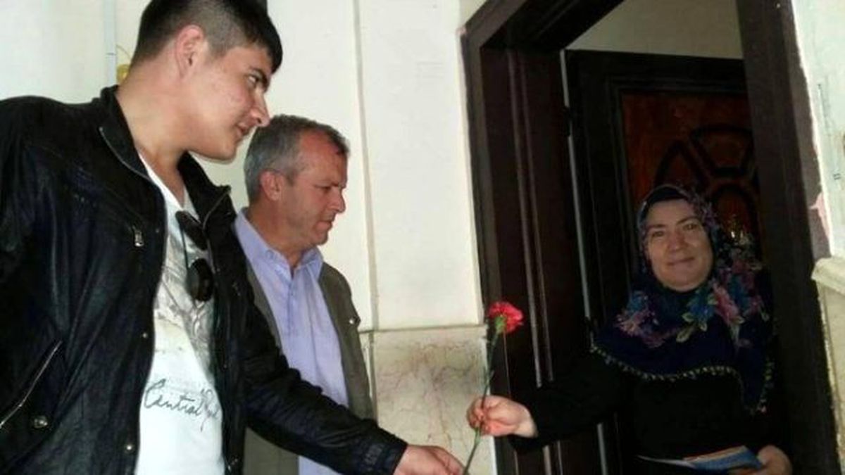 Ak Partili Gençler Anneleri Unutmadı