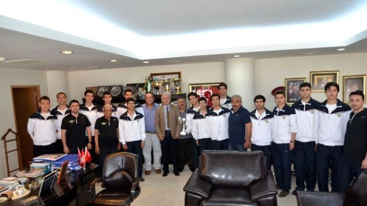 Akhisarlı Genç Basketbolcular Türkiye Şampiyonasında