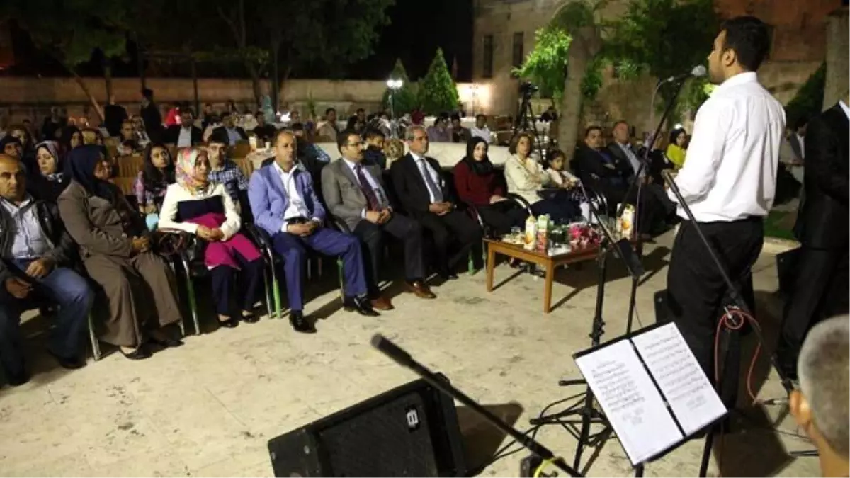 Annelere Özel Türk Sanat Müziği Konseri