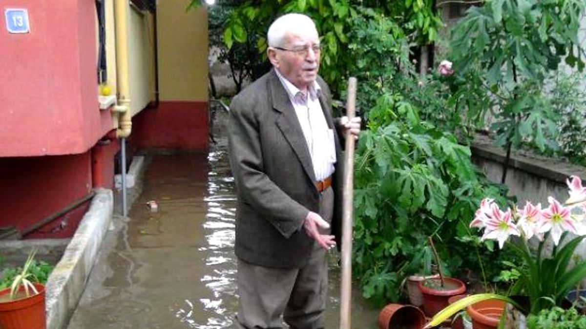 Aydın\'da, Sağanak Yağmur ve Dolu