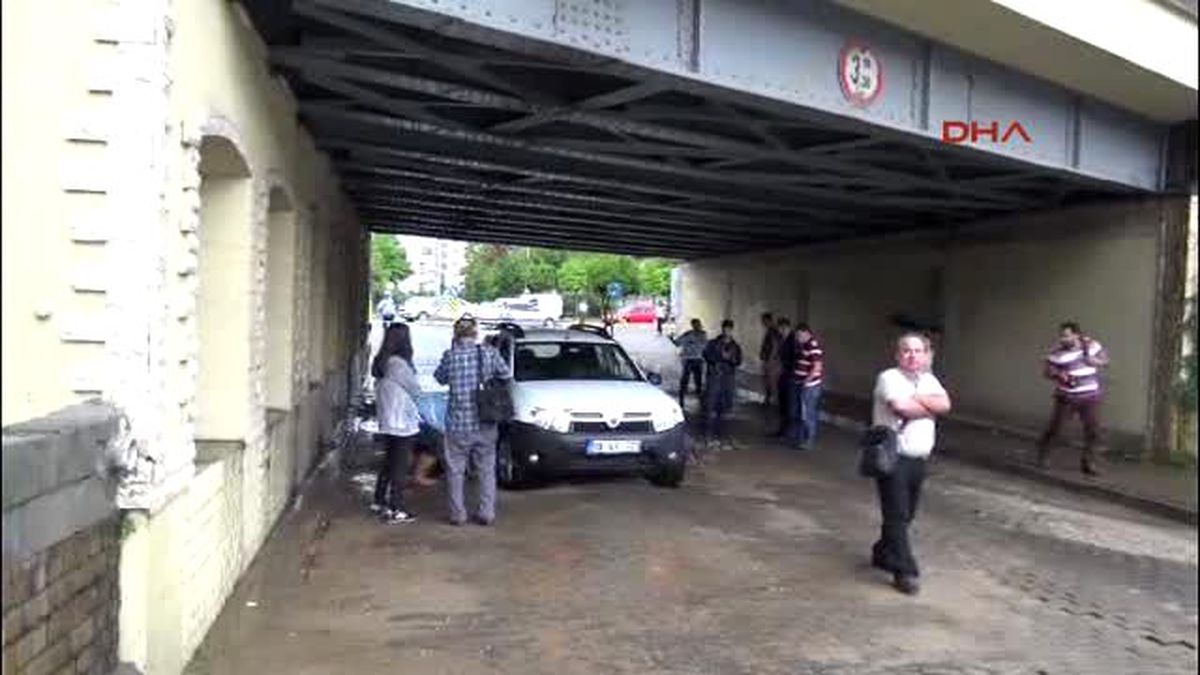 Aydın\'da, Sağanak Yağmur ve Dolu