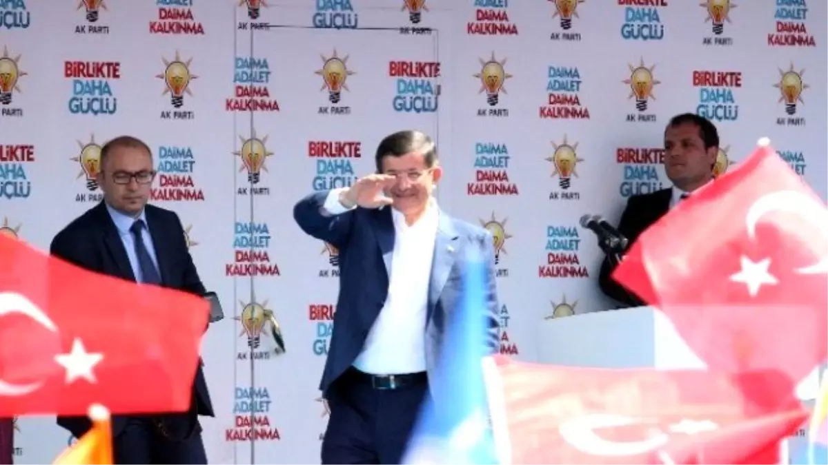 Başbakan Davutoğlu Isparta\'da (1)